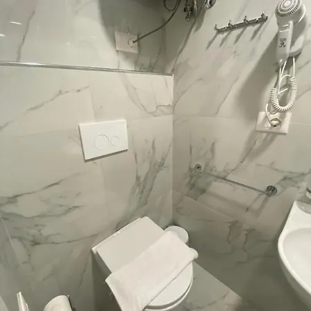 Hermes Petite Maison *