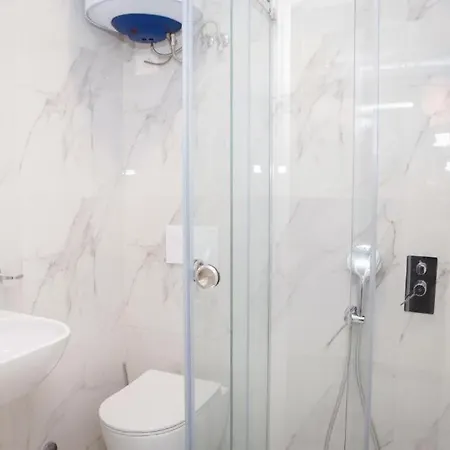 Hermes Petite Maison * Tirana