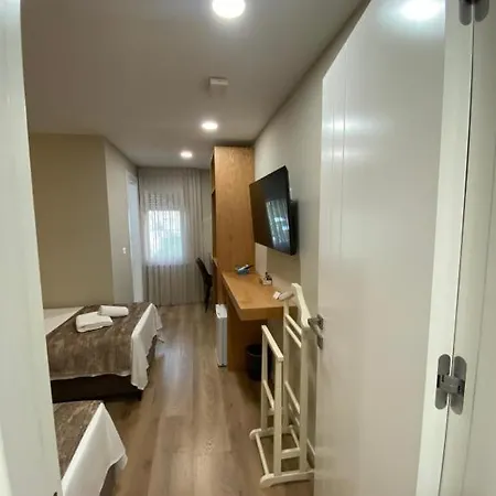 Hermes Petite Maison Otel *