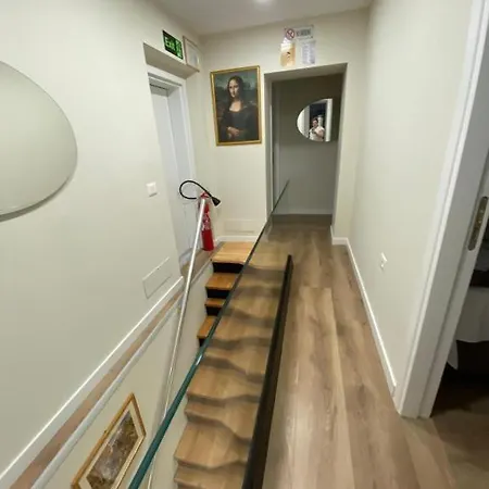 Hermes Petite Maison Otel *