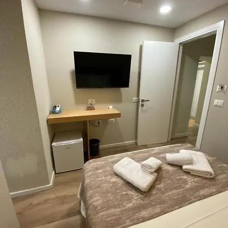 Hermes Petite Maison *