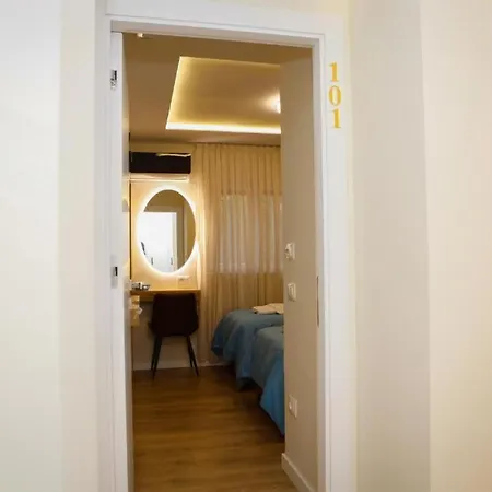 Hermes Petite Maison 호텔 티라나